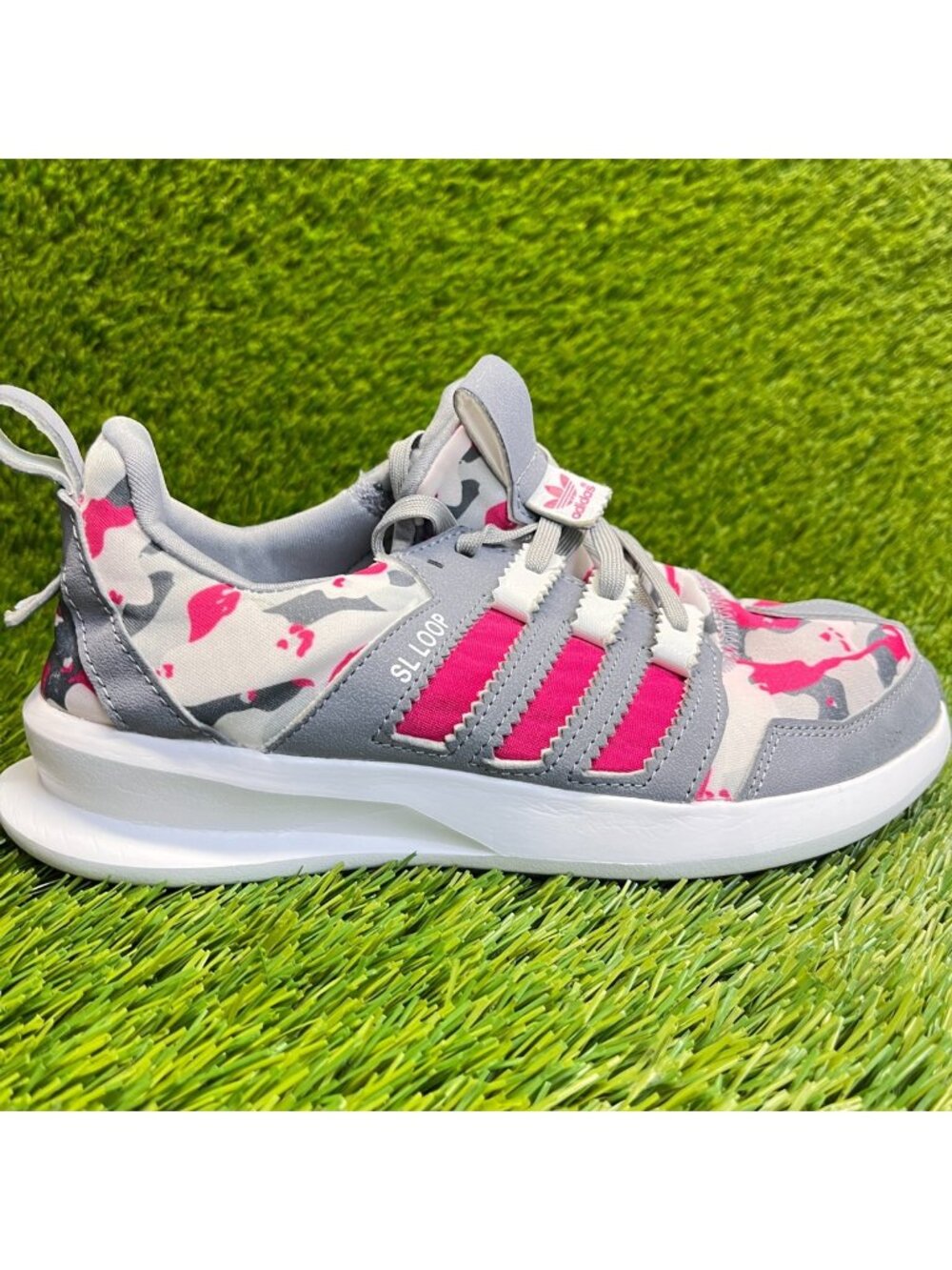 Adidas‎ SL Loop Runner Girls Size 5Y Gray Pink Walking Athletic Shoes Sneakers